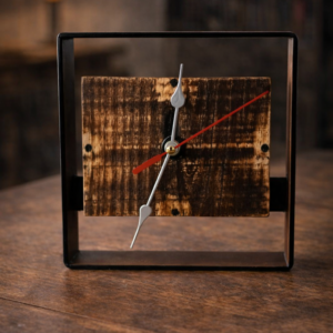 Reloj Artesanal de Madera Reciclada