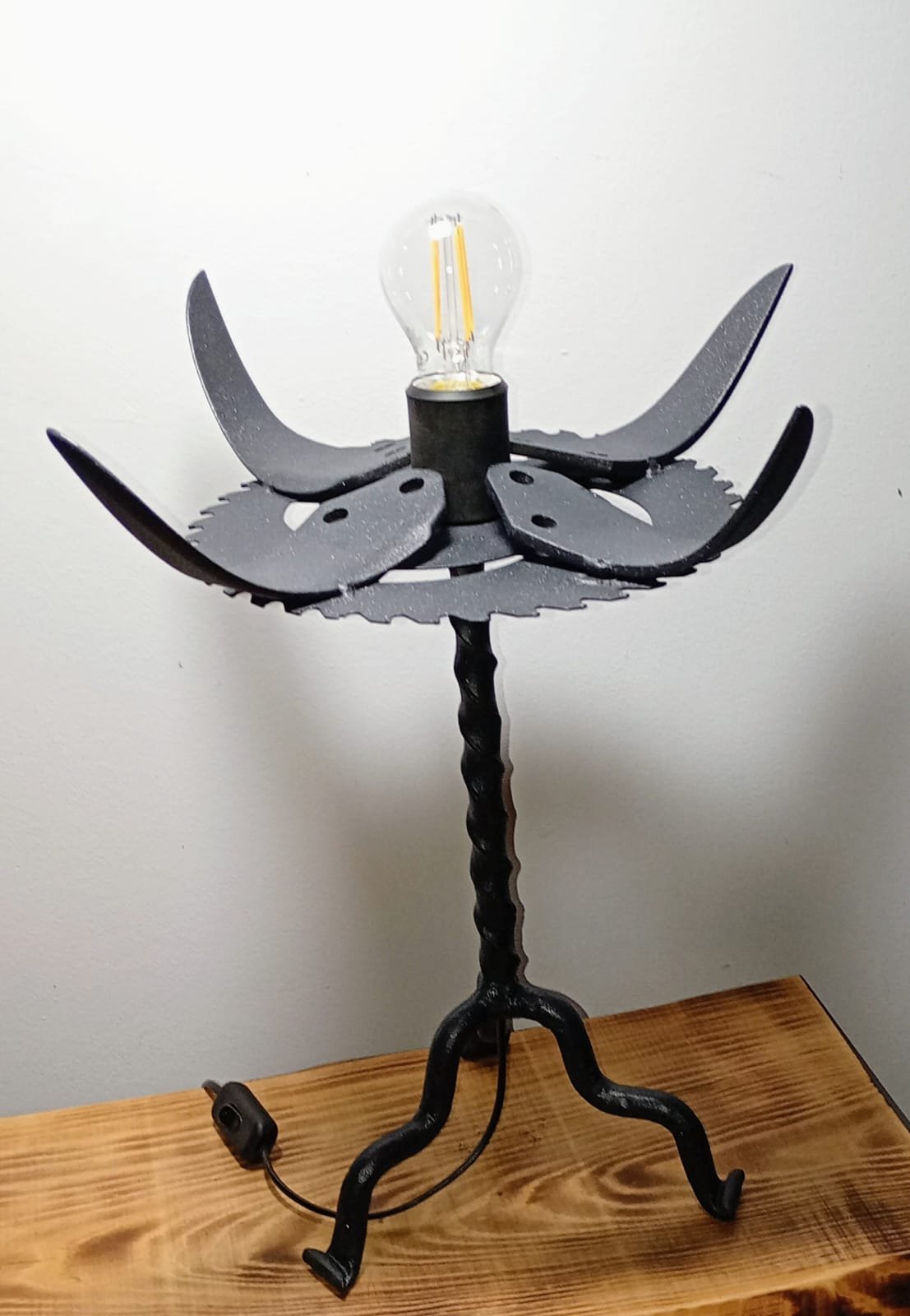 Lámpara Artesanal " Floral" - Imagen 2